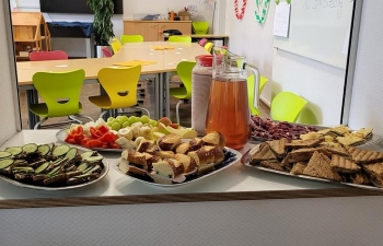 Frühstück In Den Klassen Am Standort Heidegrund Durch Spende Von Rhenus Lub5